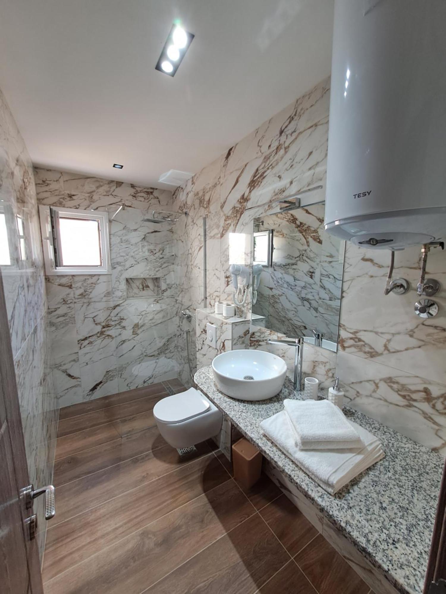 Apartments Miles Utjeha Zewnętrze zdjęcie