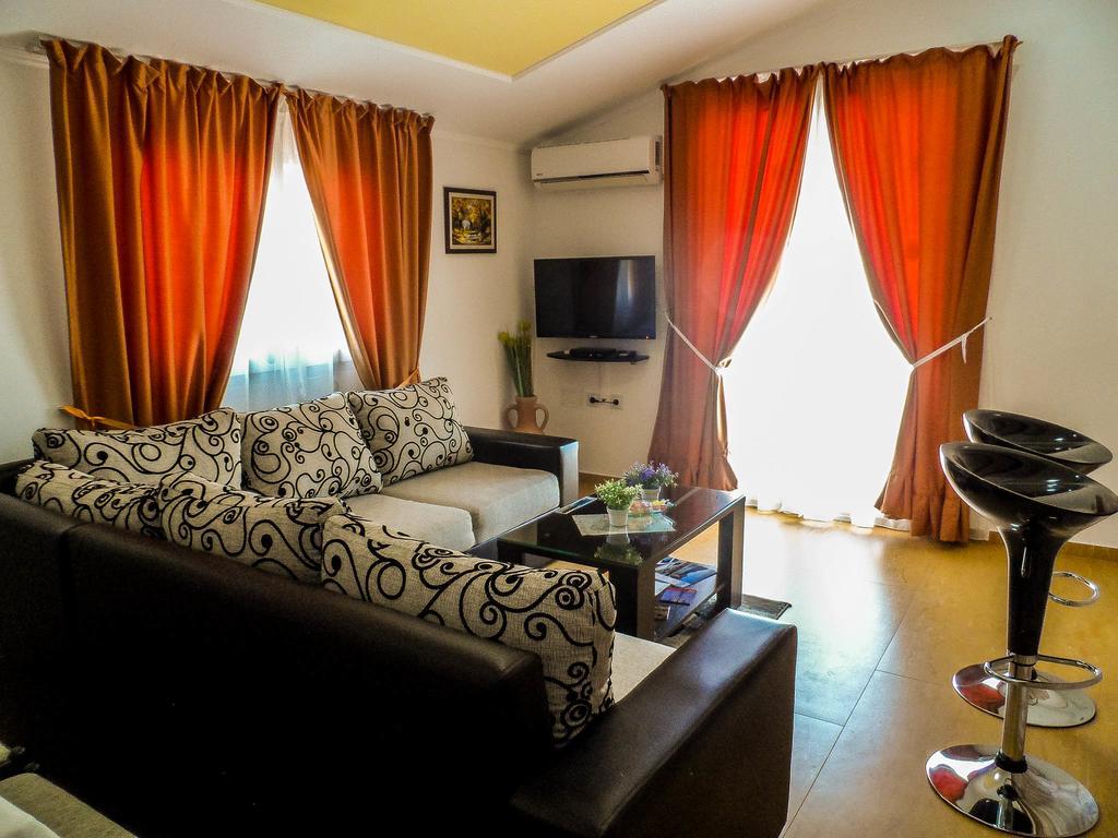 Apartments Miles Utjeha Zewnętrze zdjęcie