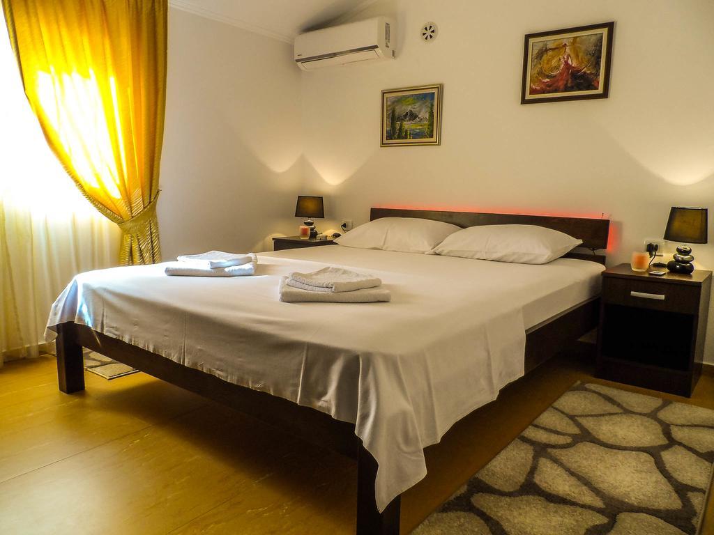 Apartments Miles Utjeha Zewnętrze zdjęcie