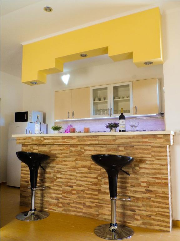 Apartments Miles Utjeha Zewnętrze zdjęcie