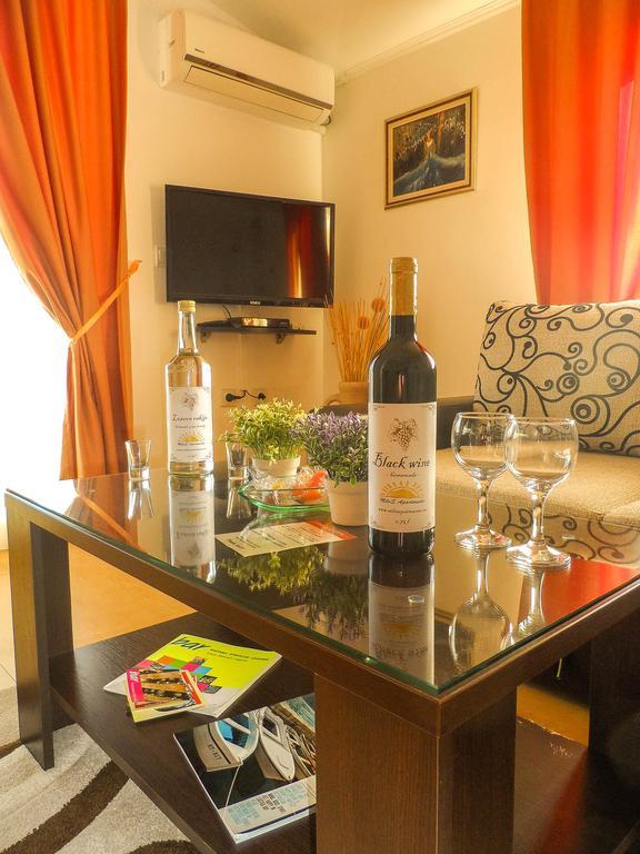 Apartments Miles Utjeha Zewnętrze zdjęcie