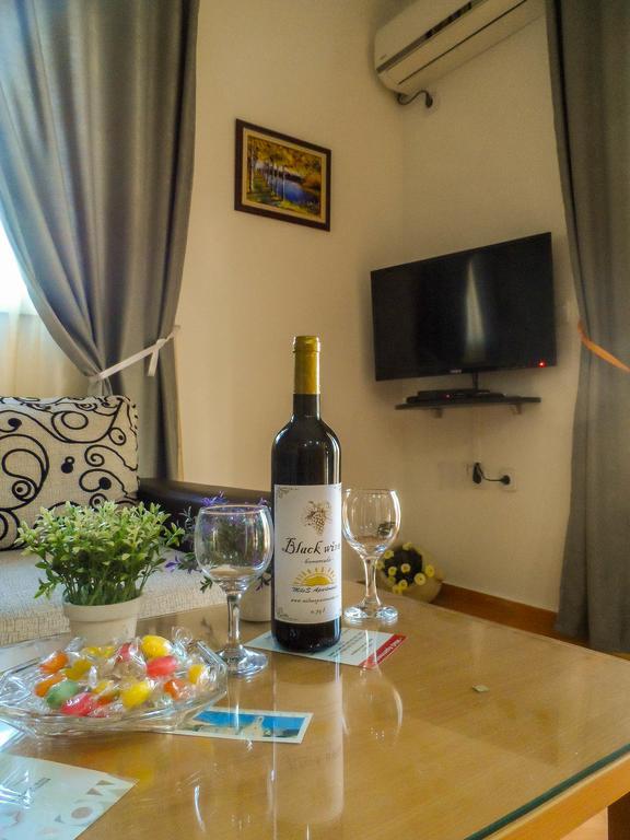 Apartments Miles Utjeha Zewnętrze zdjęcie